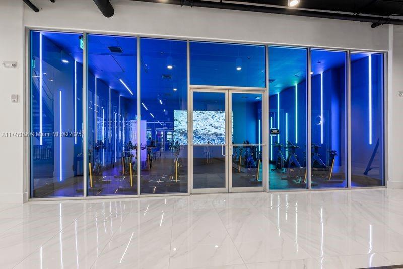 image Midtown Doral Condo 421