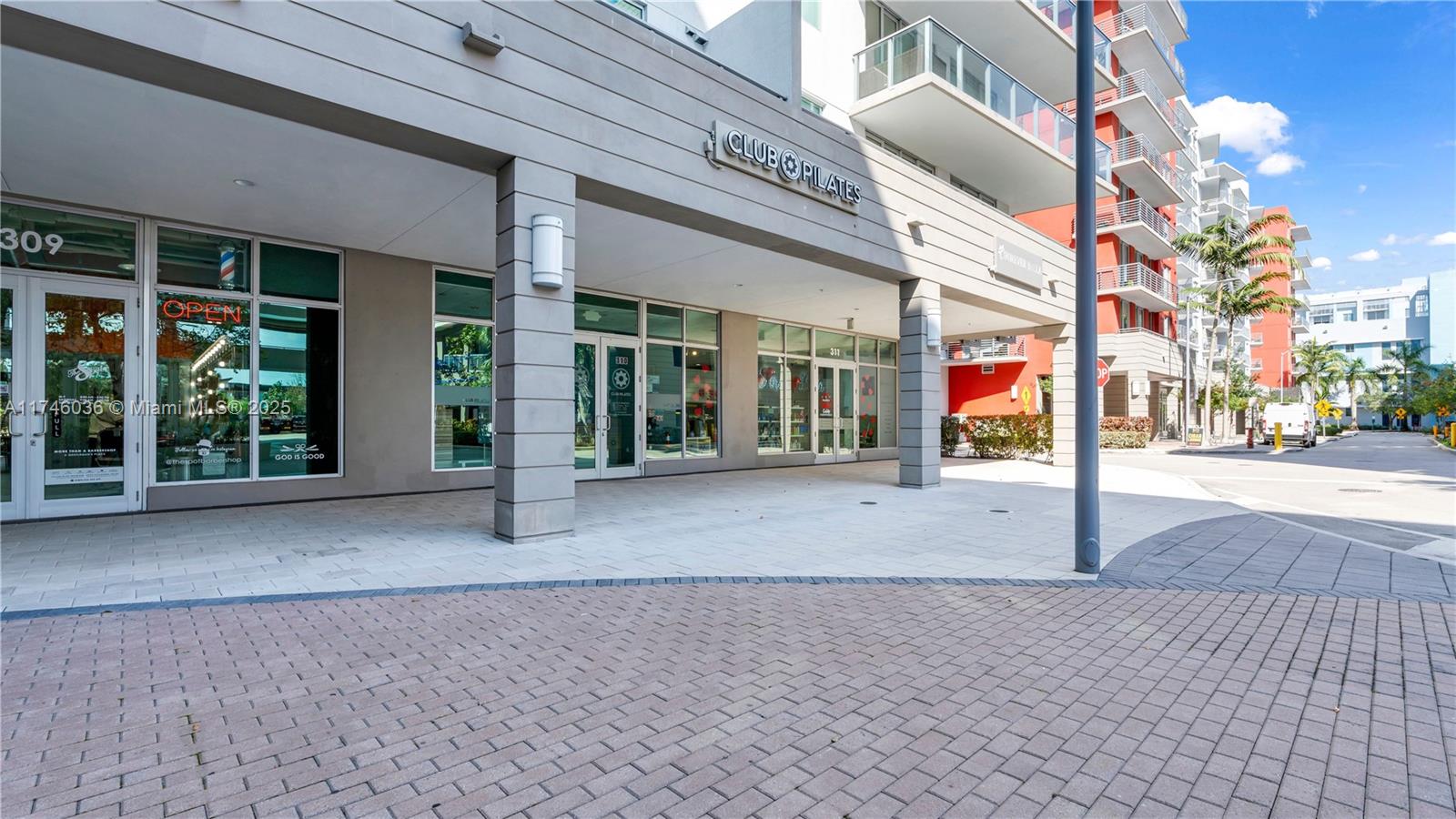 image Midtown Doral Condo 429