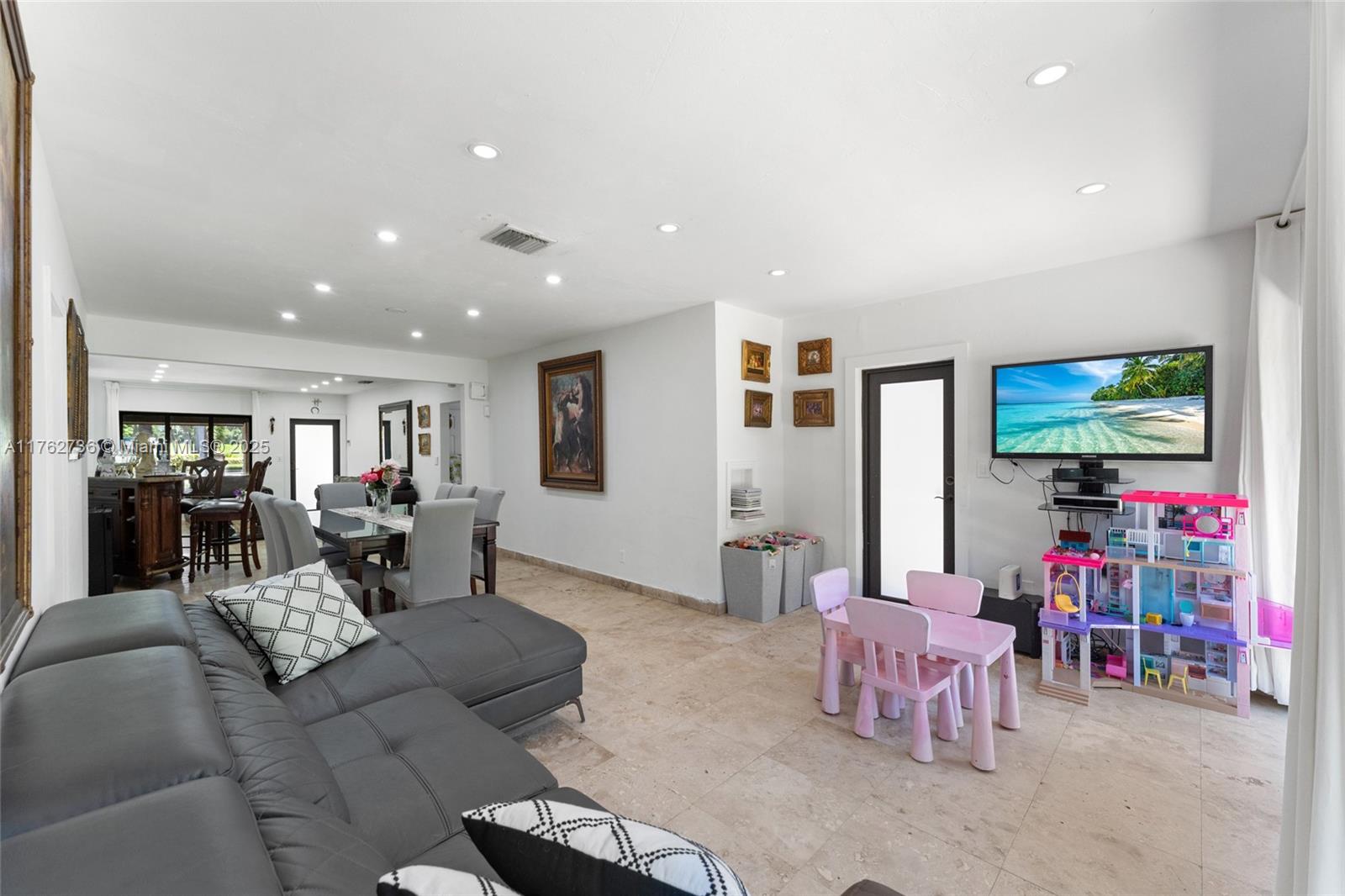 2054 Alton Rd Miami Beach, FL 33140