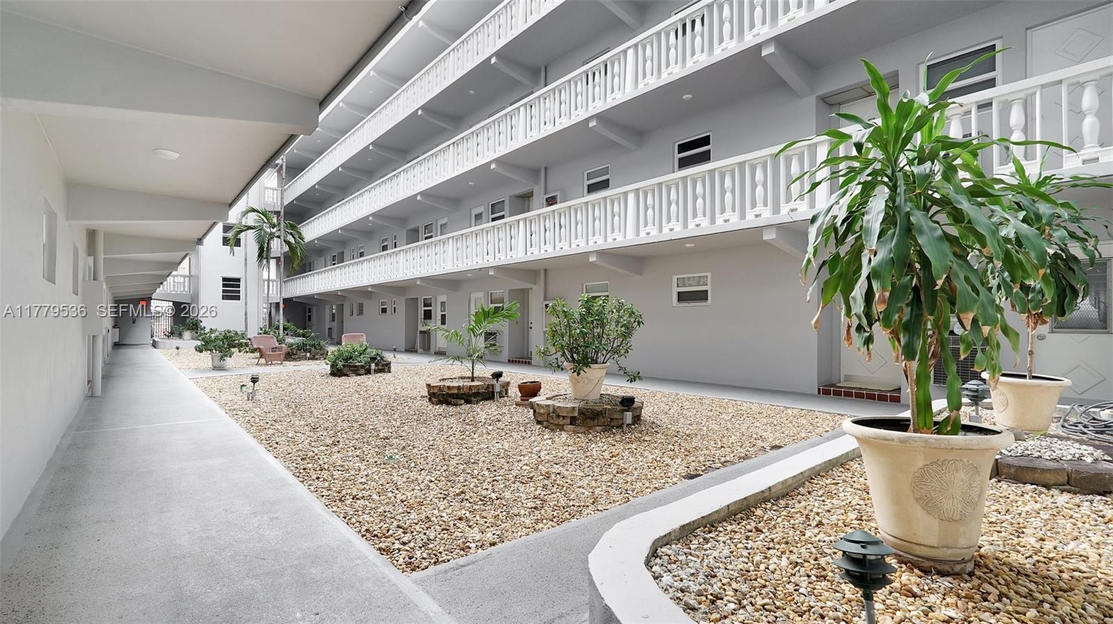 image Second Gulfstream Garden3