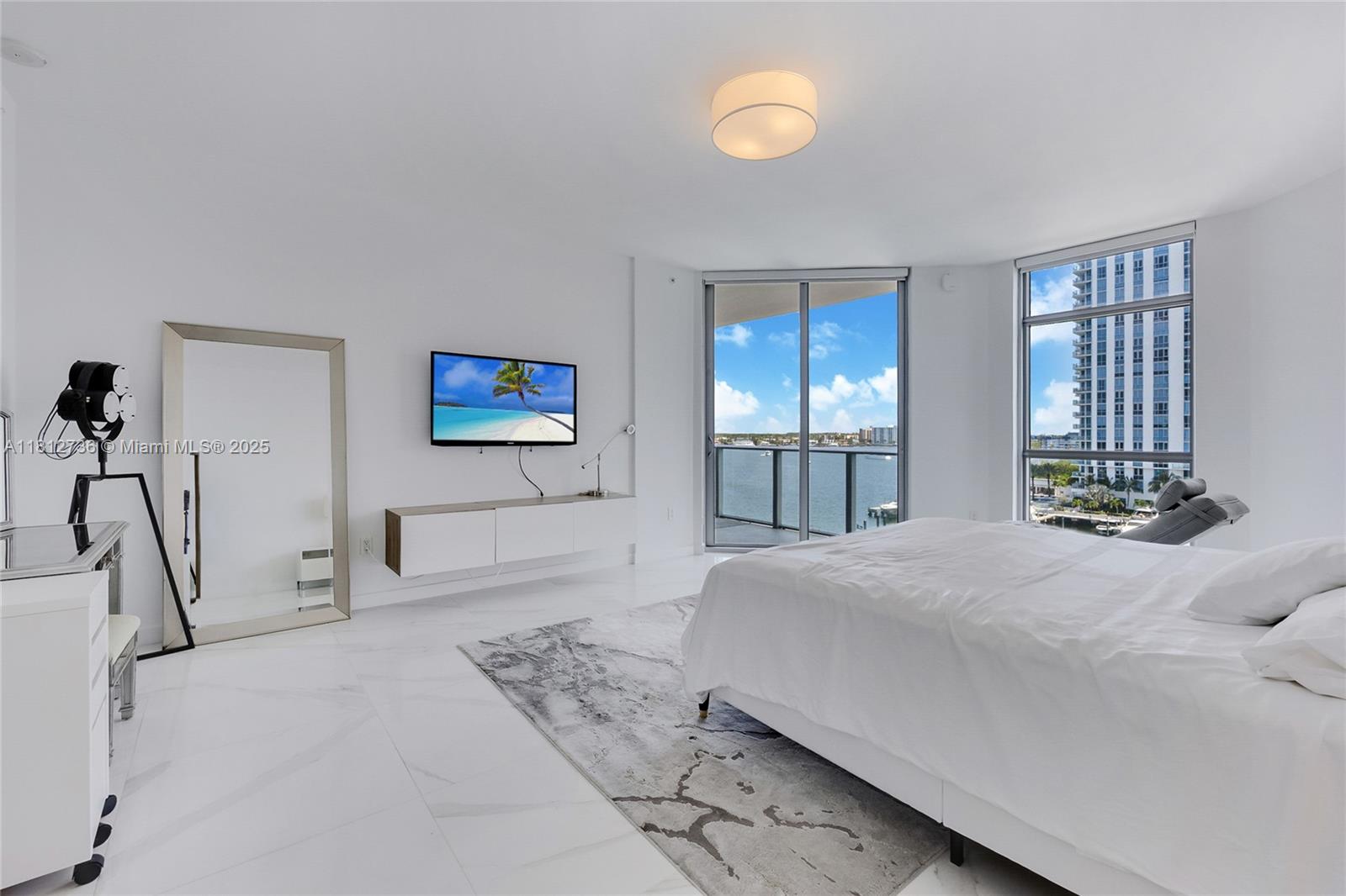17301 Biscayne Blvd #605 North Miami Beach, FL 33160