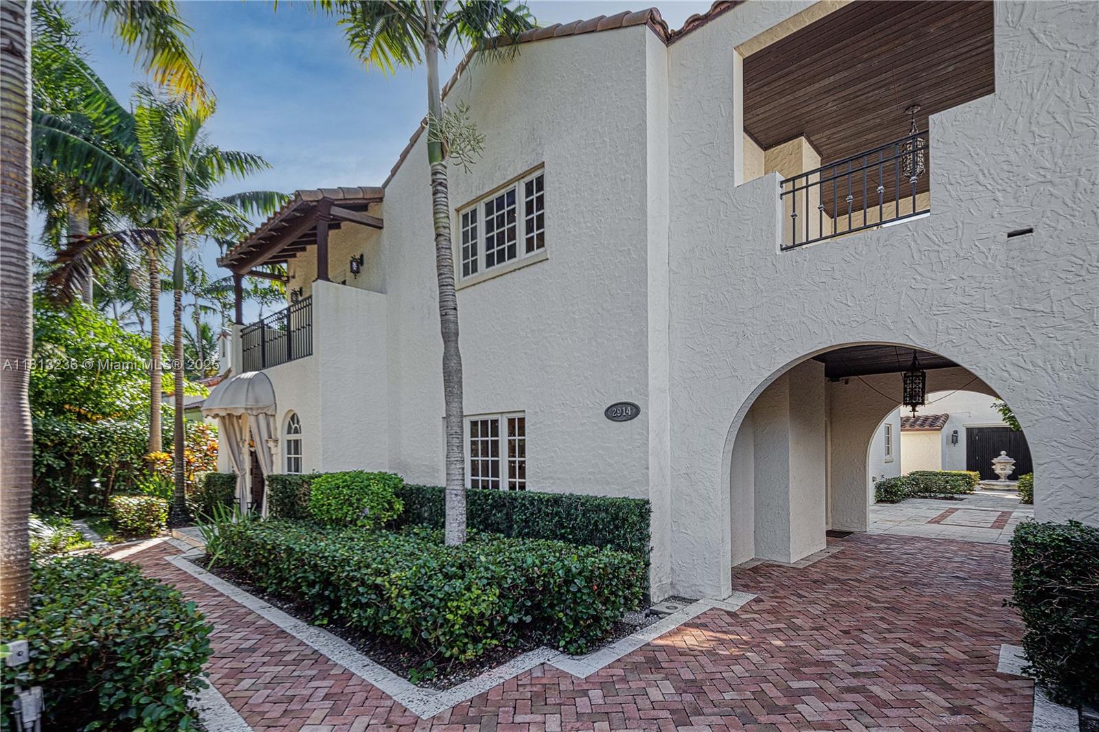 2914 Alton Rd Miami Beach, FL 33140 2914 Alton Rd Miami Beach, FL 33140
