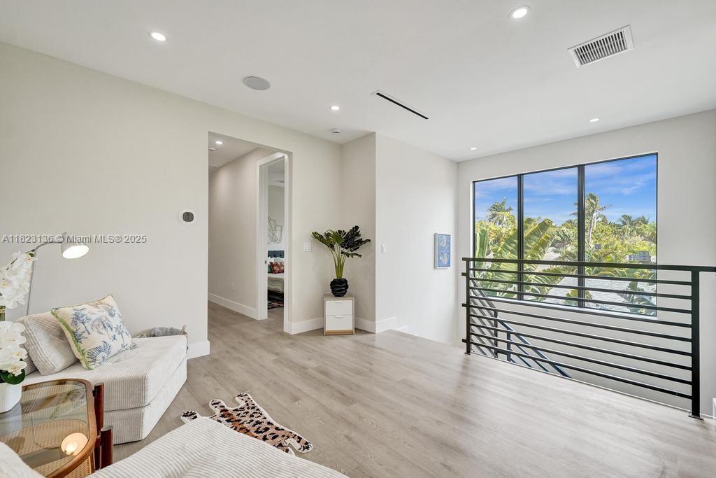 1101 NE 16th Ter #1 Fort Lauderdale, FL 33304