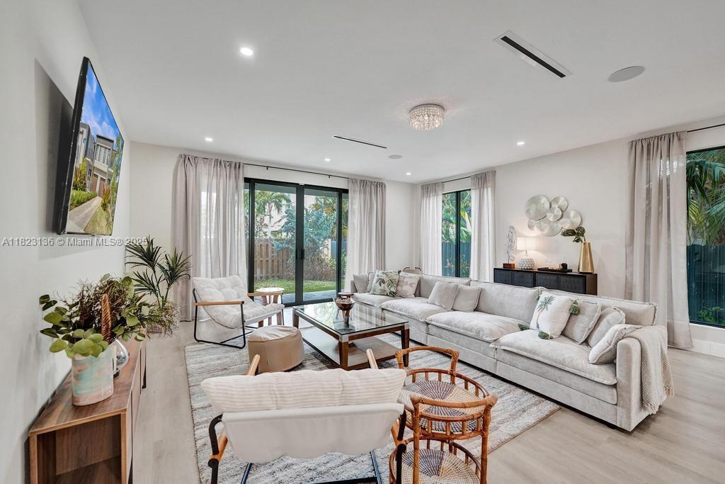 1101 NE 16th Ter #1 Fort Lauderdale, FL 33304