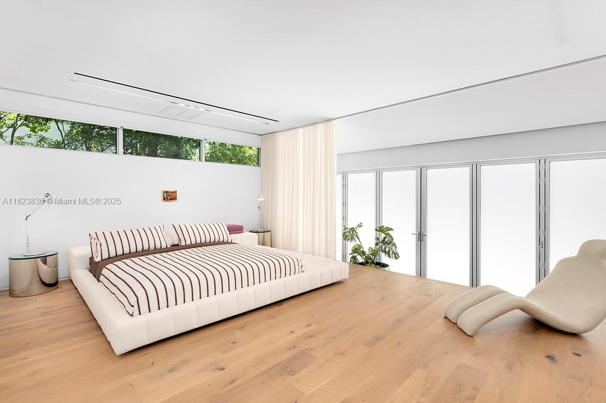 11 La Gorce Cir Miami Beach, FL 33141