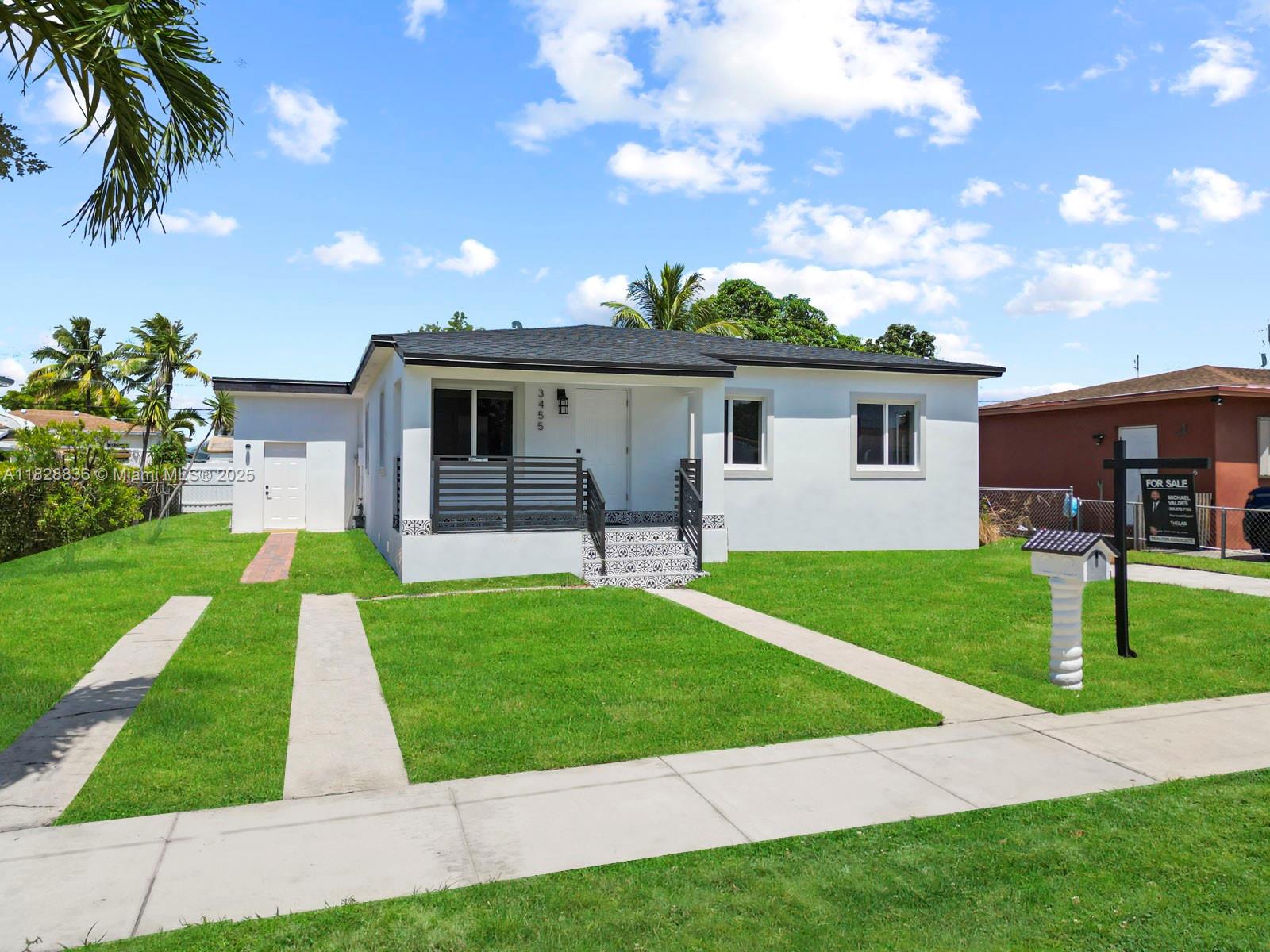 3455 E 1st Ct