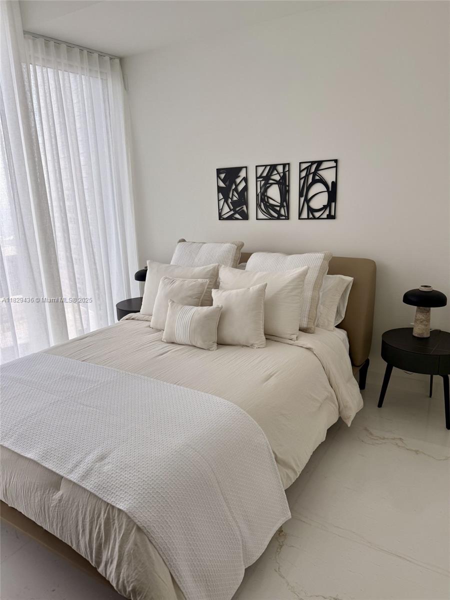 image Aston Martin Residences10