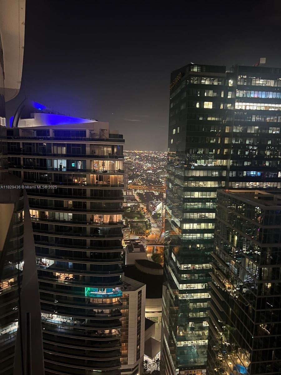 image Aston Martin Residences20