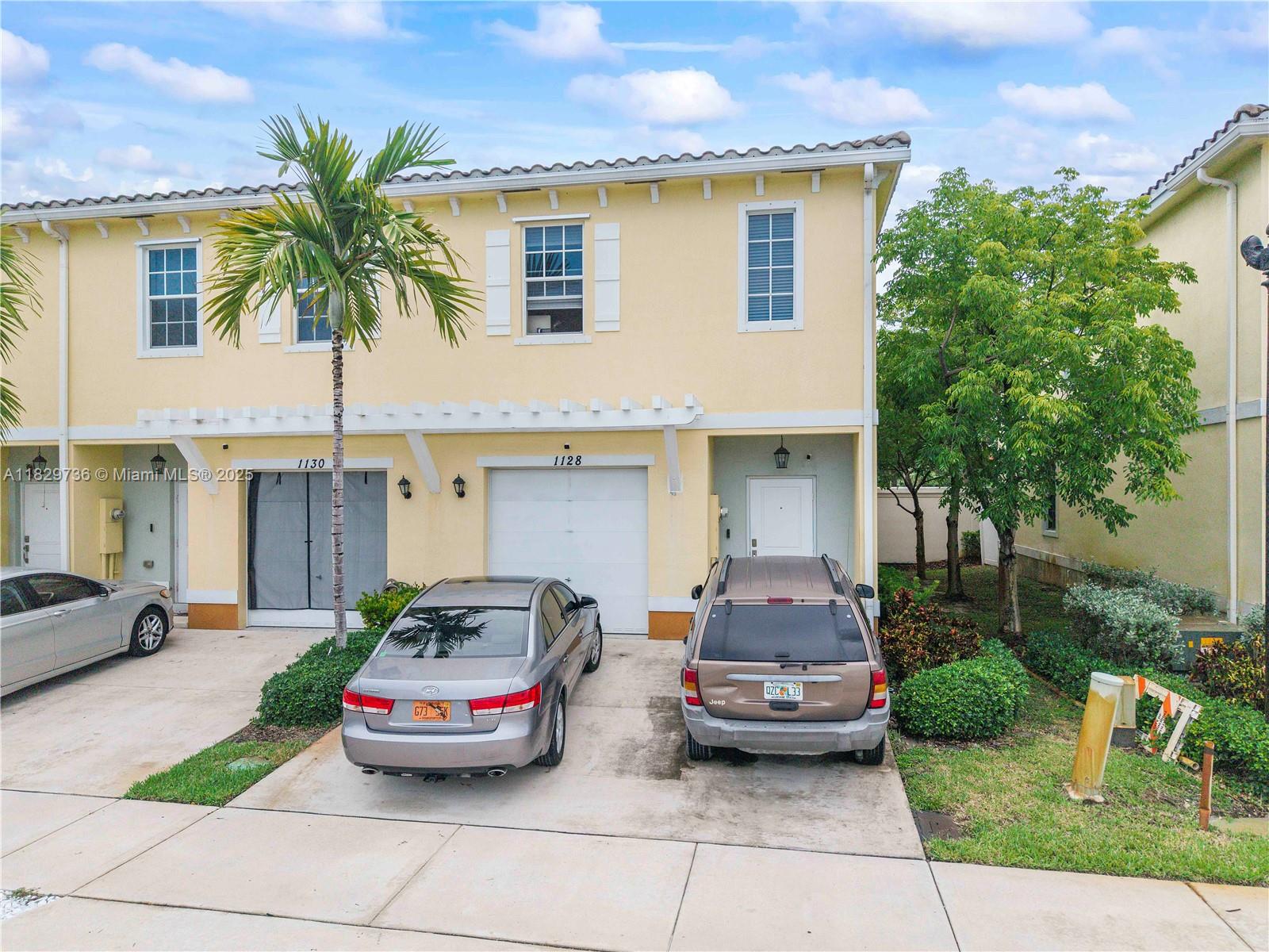 1128 NW 40th Ter