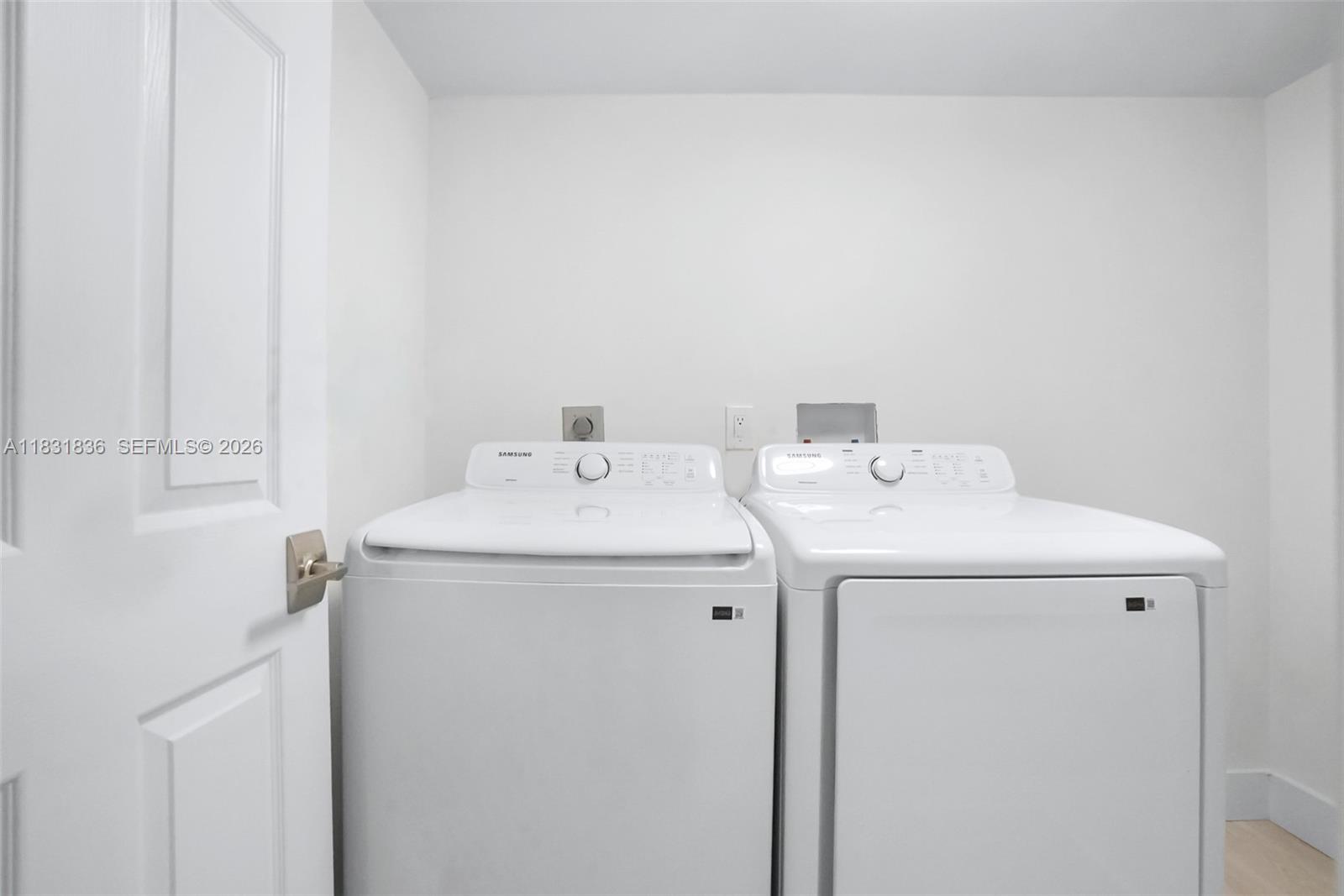 7829 La Mirada Dr Boca Raton, FL 33433