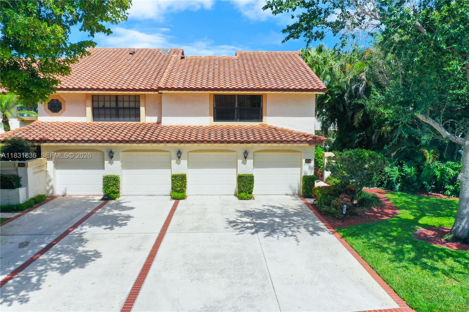7829 La Mirada Dr Boca Raton, FL 33433
