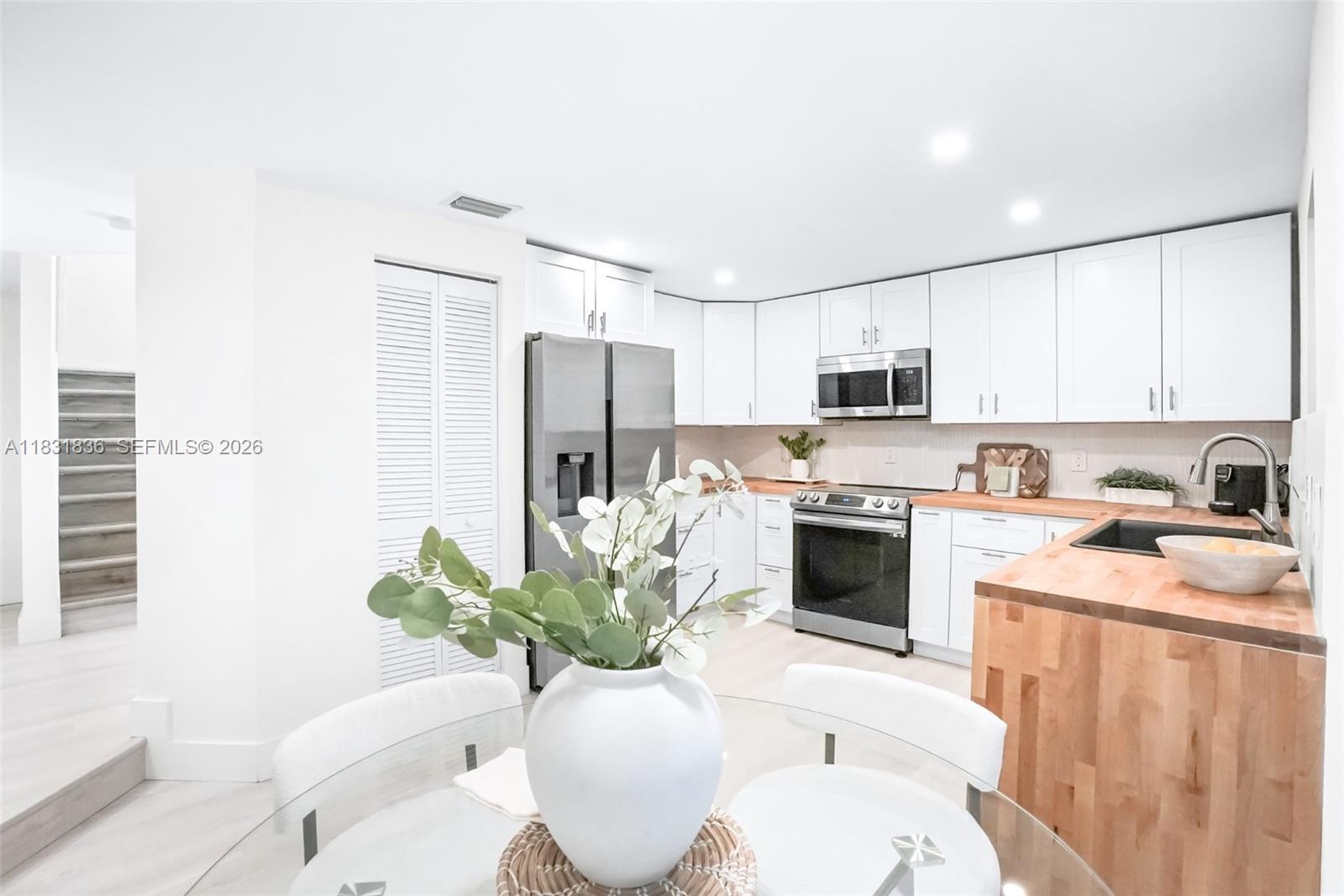 7829 La Mirada Dr Boca Raton, FL 33433