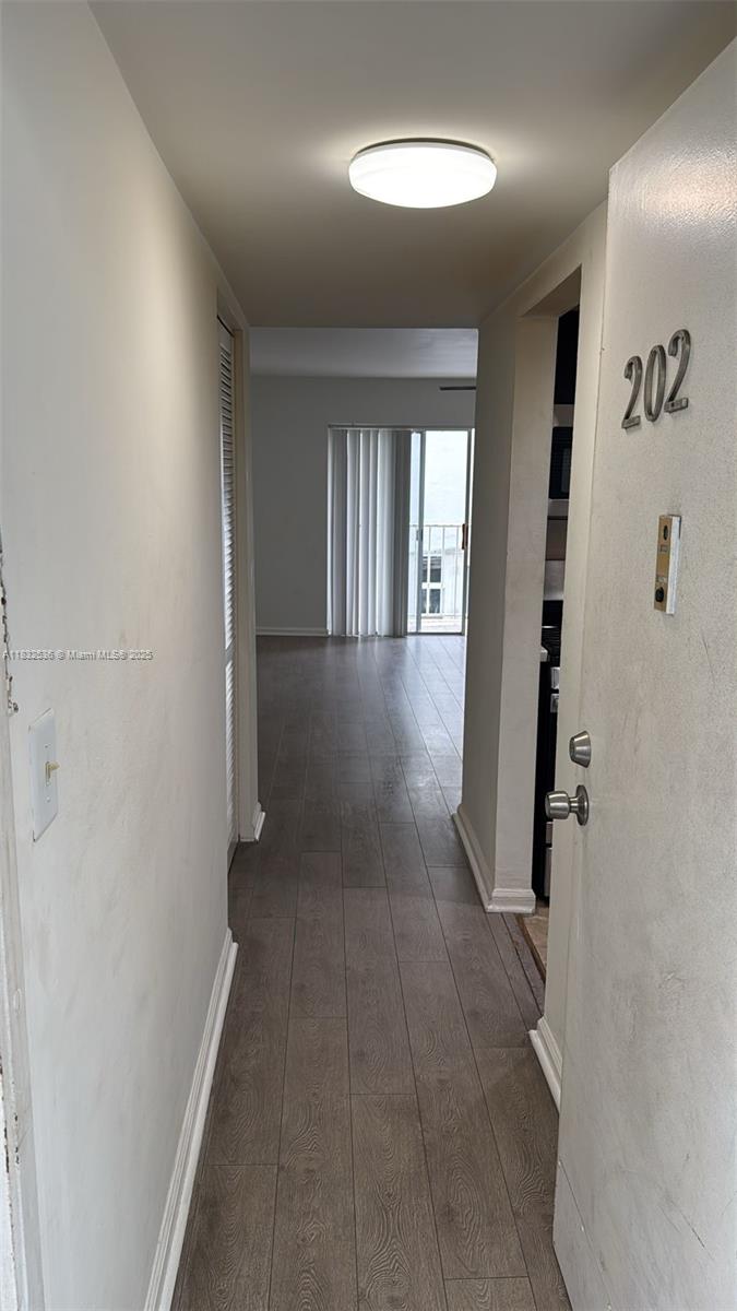 1615 Meridian Ave #202