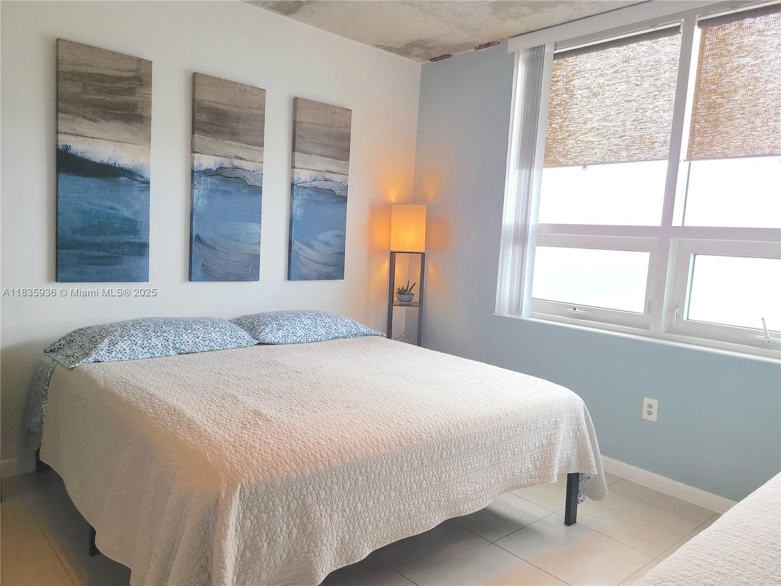image Midblock Condominium18