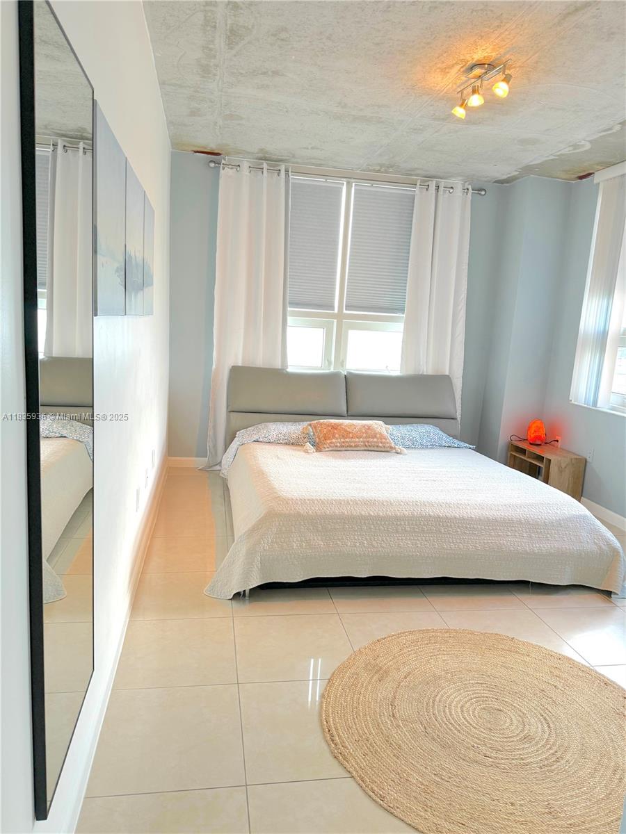 image Midblock Condominium24