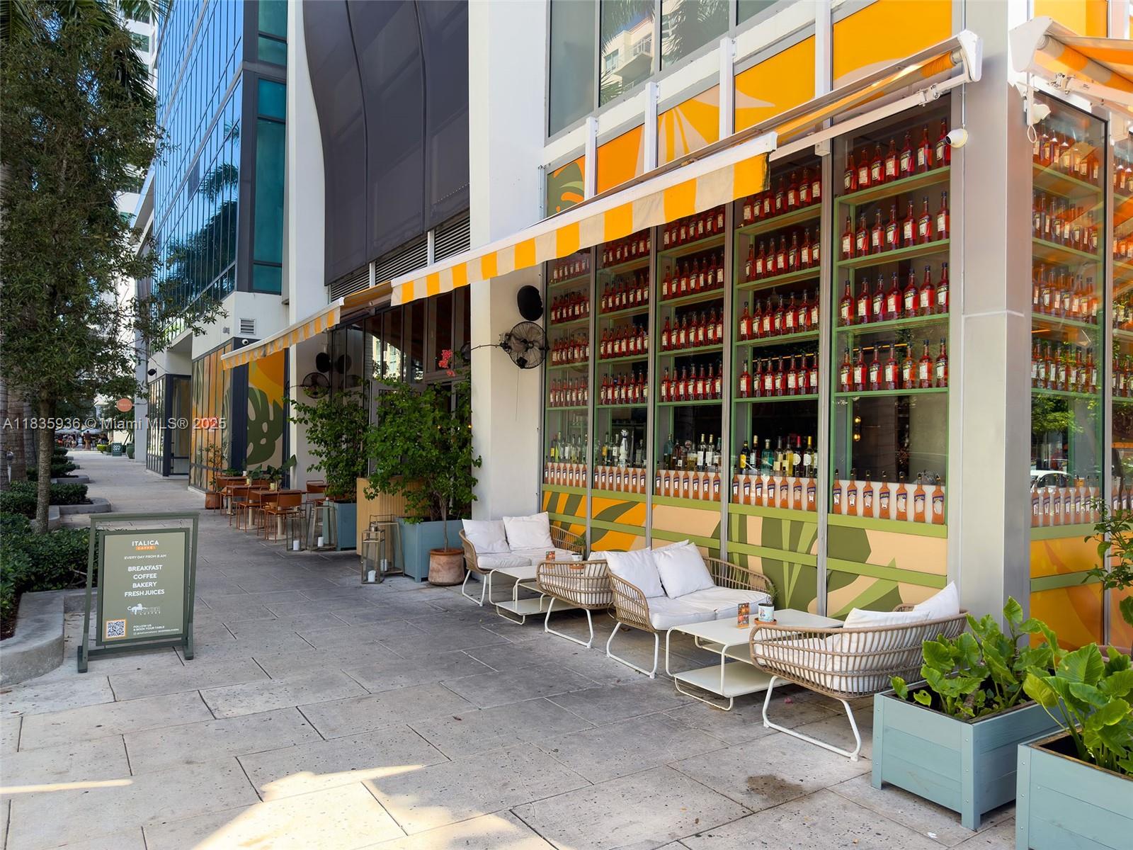 image Midblock Condominium39