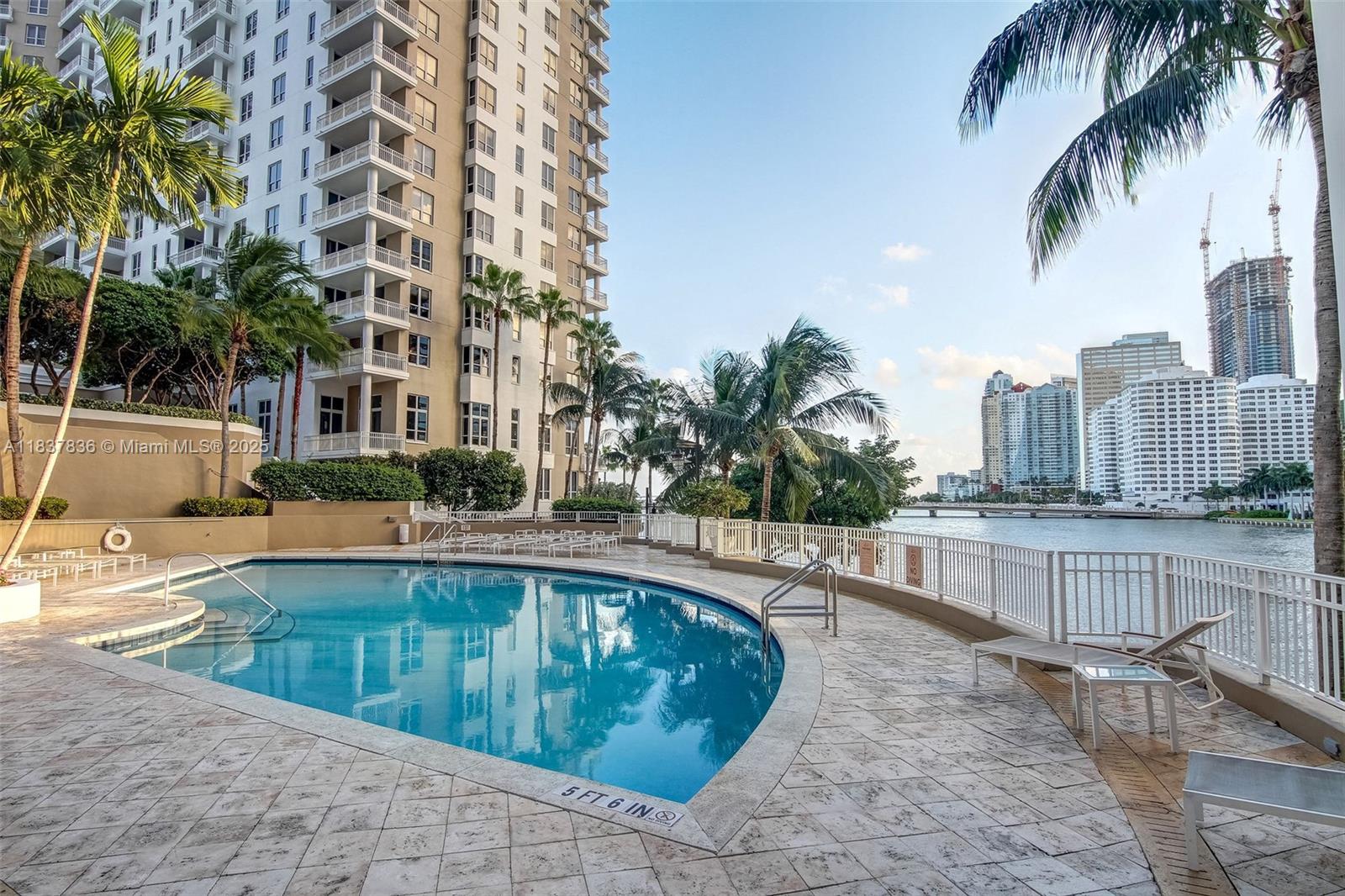 image Courts Brickell Key Condo41