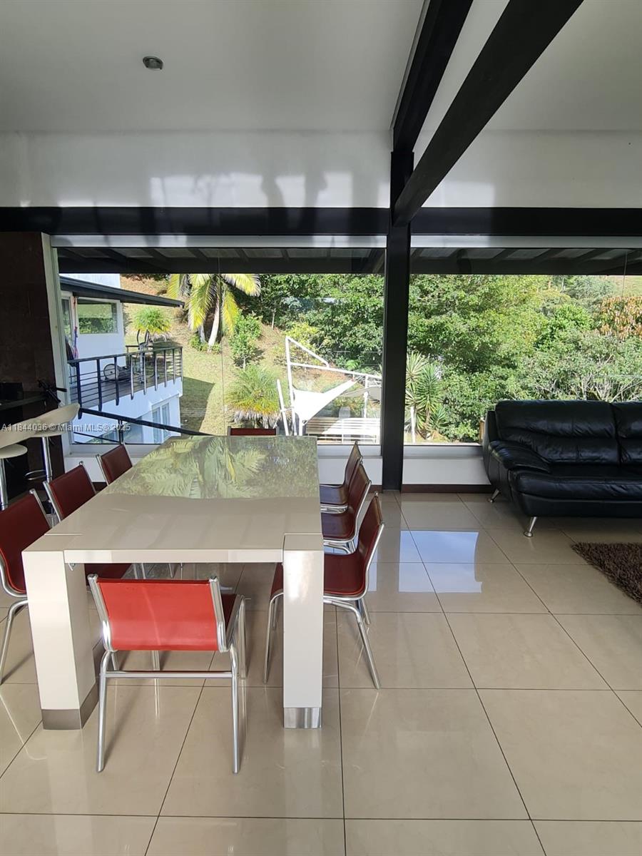 100 Finca La Cayeta Llanogrande Medellin Col 