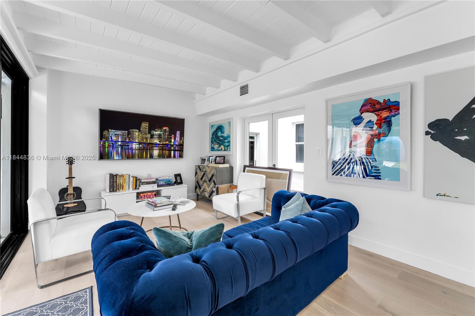 1826 Fairhaven Pl Miami, FL 33133