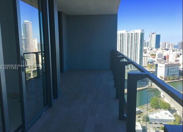 image Rise Condo6