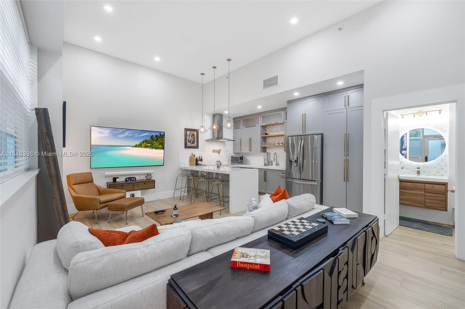 935 Euclid Ave #5 Miami Beach, FL 33139 935 Euclid Ave #5 Miami Beach, FL 33139