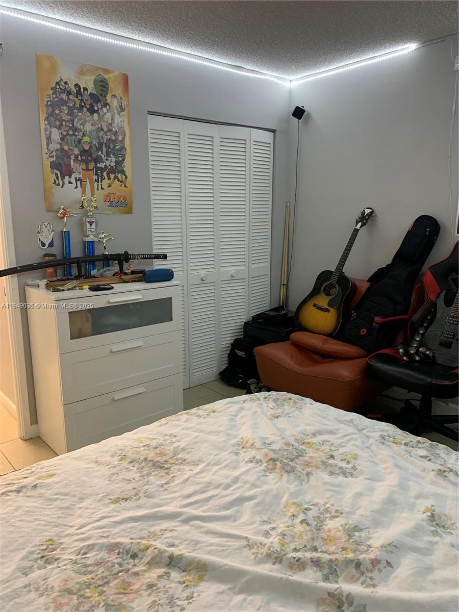 image Winston Towers 600 Condo19