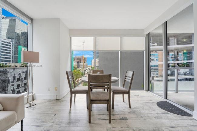 image Brickell House Condo23
