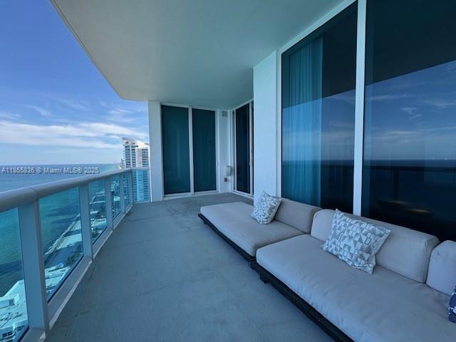 2711 S Ocean Dr #3404 Hollywood, FL 33019