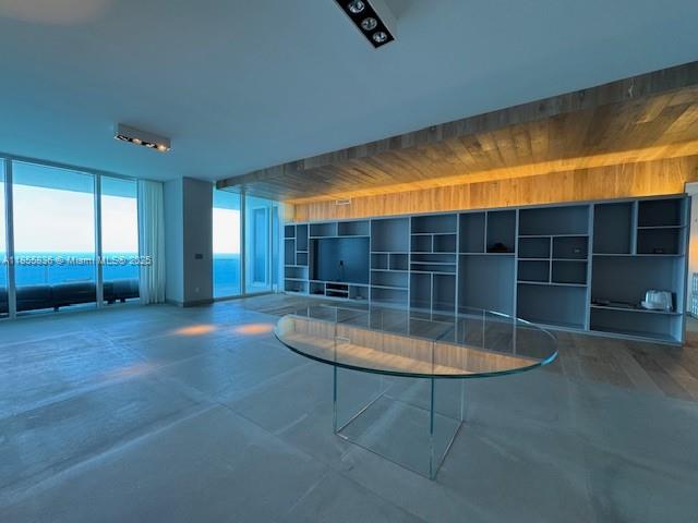 2711 S Ocean Dr #3404 Hollywood, FL 33019