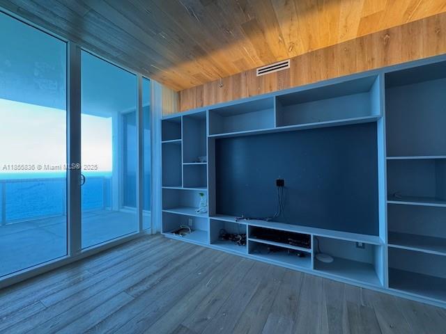 2711 S Ocean Dr #3404 Hollywood, FL 33019