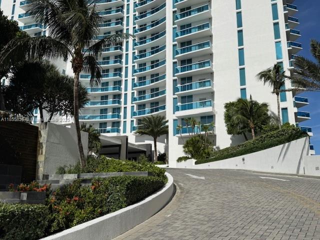 2711 S Ocean Dr #3404 Hollywood, FL 33019
