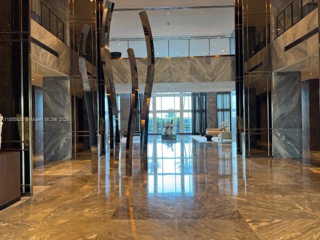 2711 S Ocean Dr #3404 Hollywood, FL 33019