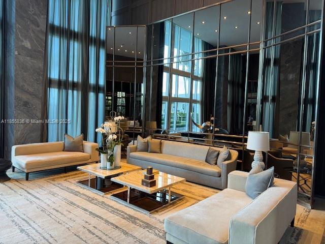 2711 S Ocean Dr #3404 Hollywood, FL 33019