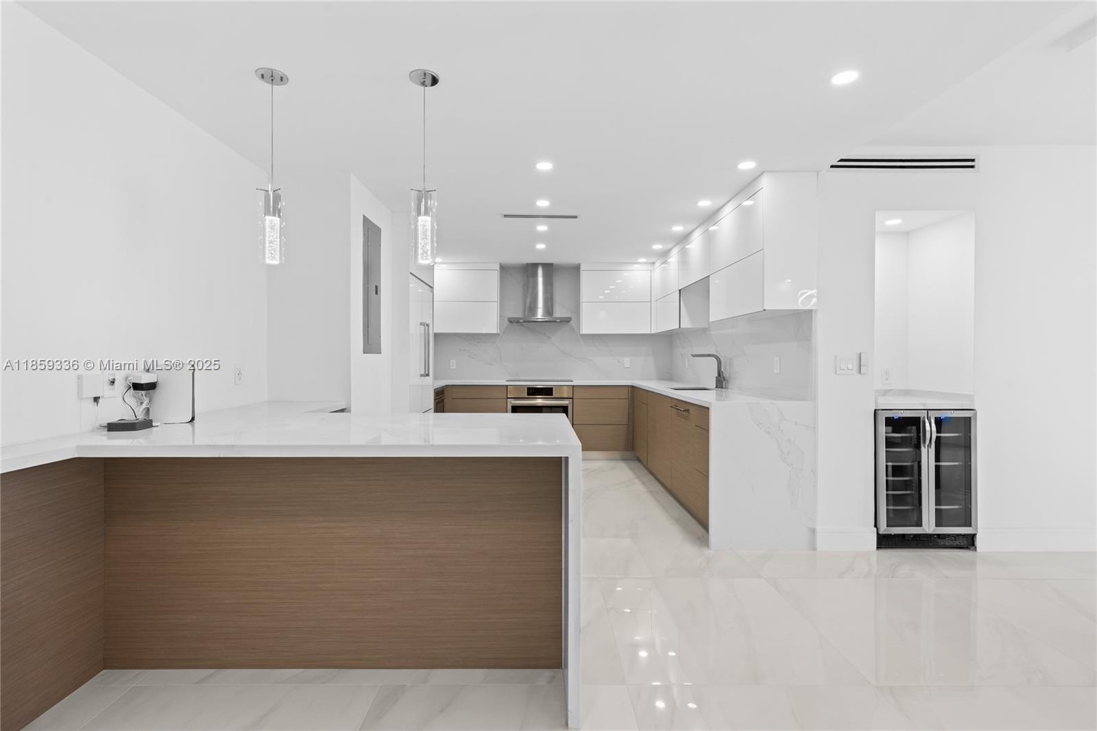 9801 Collins Ave #20G