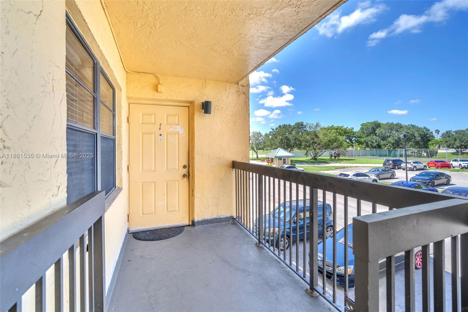 6575 W Oakland Park Blvd #218