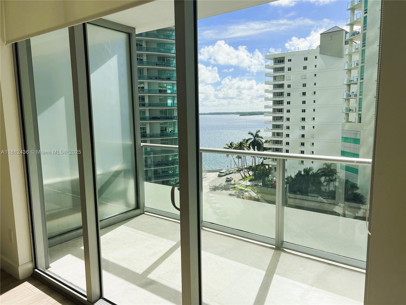 image Brickellhouse Condo1