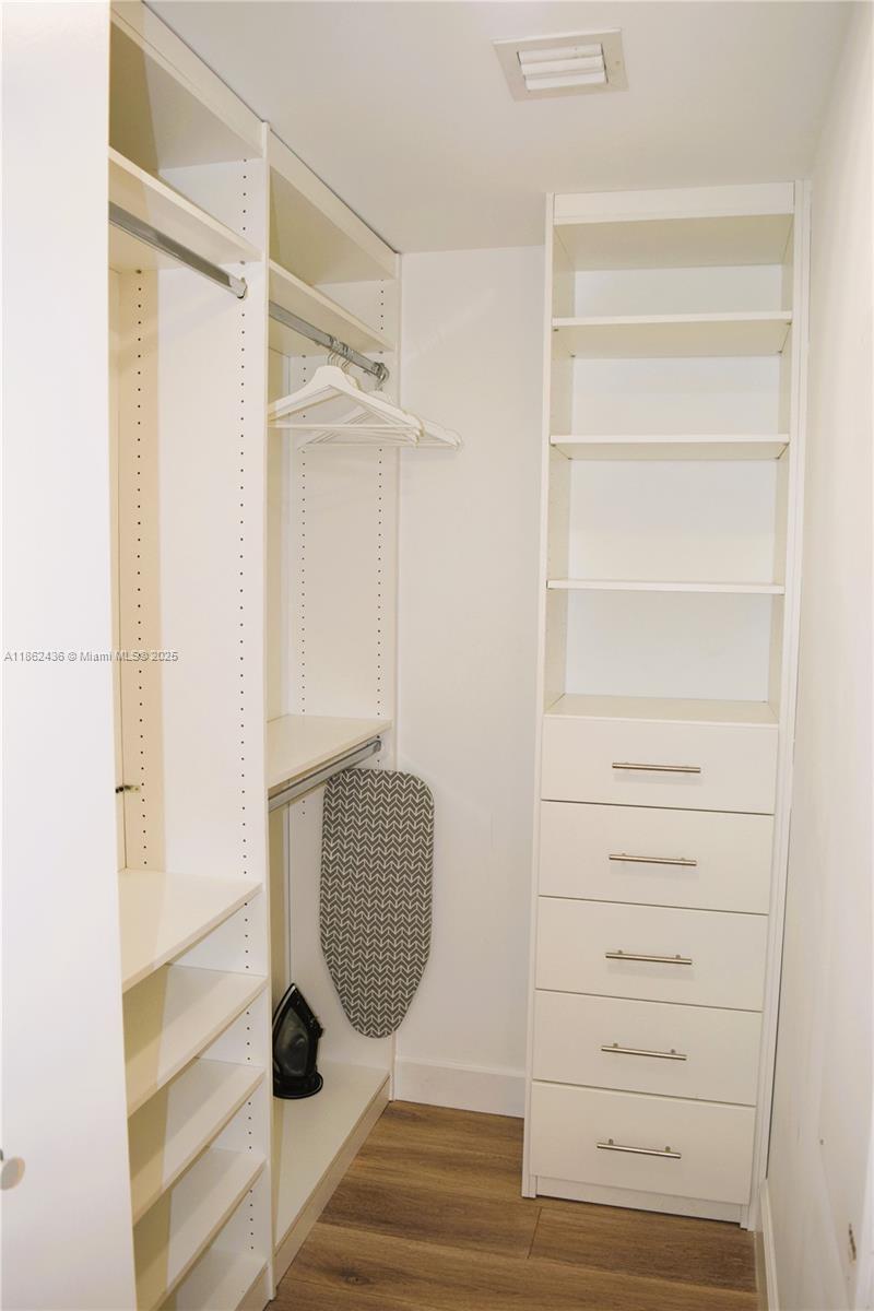 image Brickellhouse Condo32