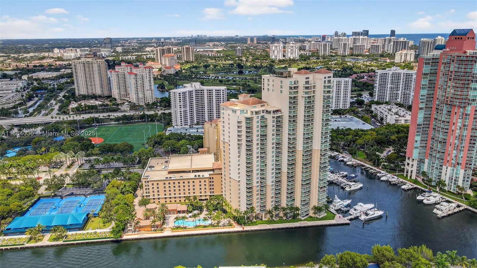 image Aventura Marina Two36