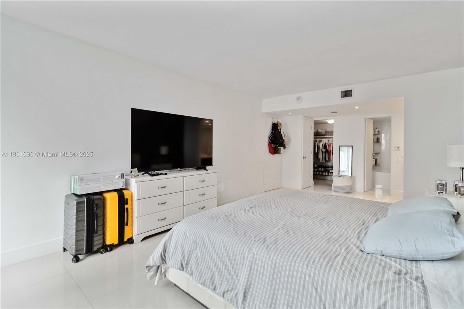 image Arlen House East18