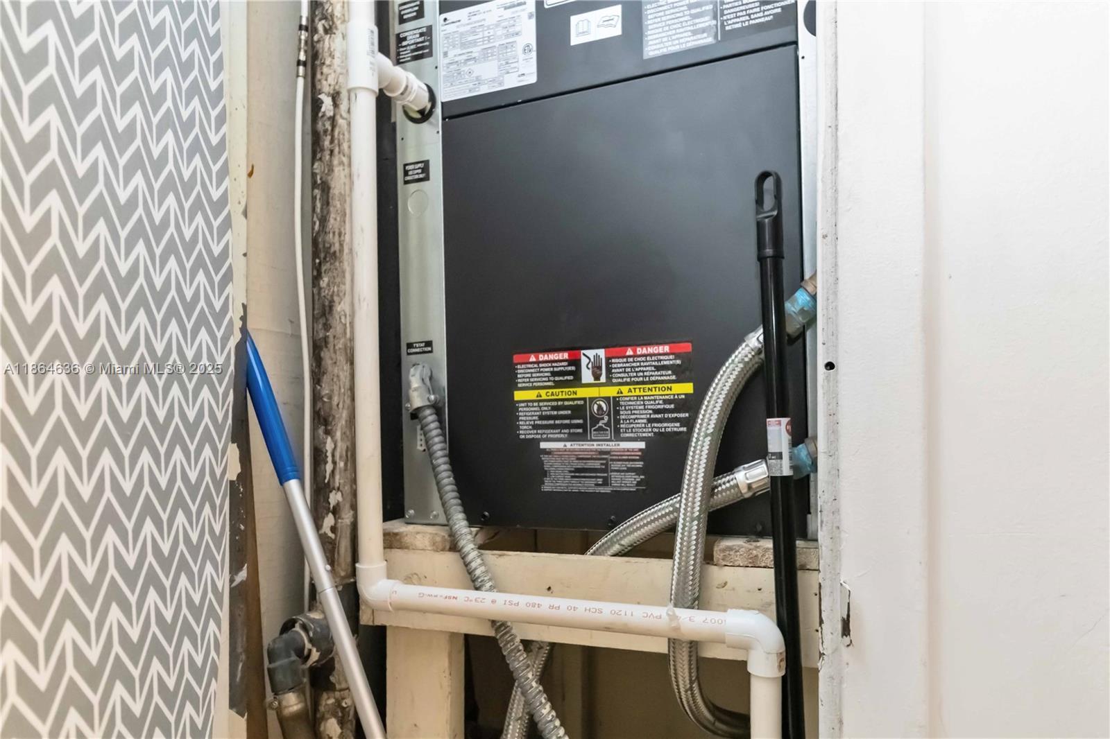 image Arlen House East30