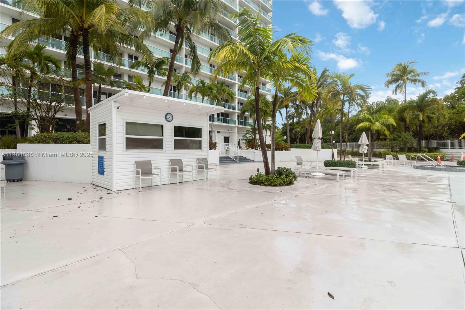 image Arlen House East37