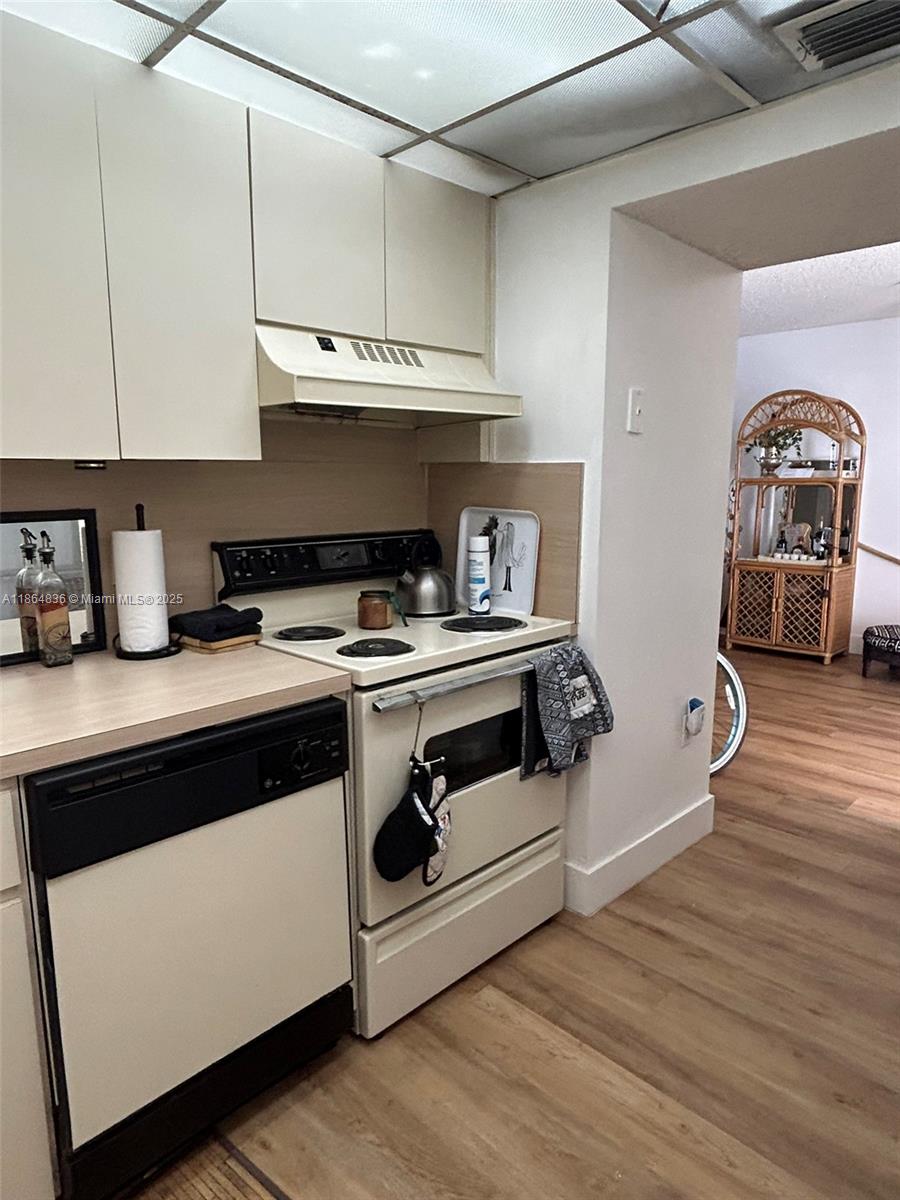 8261 SW 128th St #206 Pinecrest, FL 33156