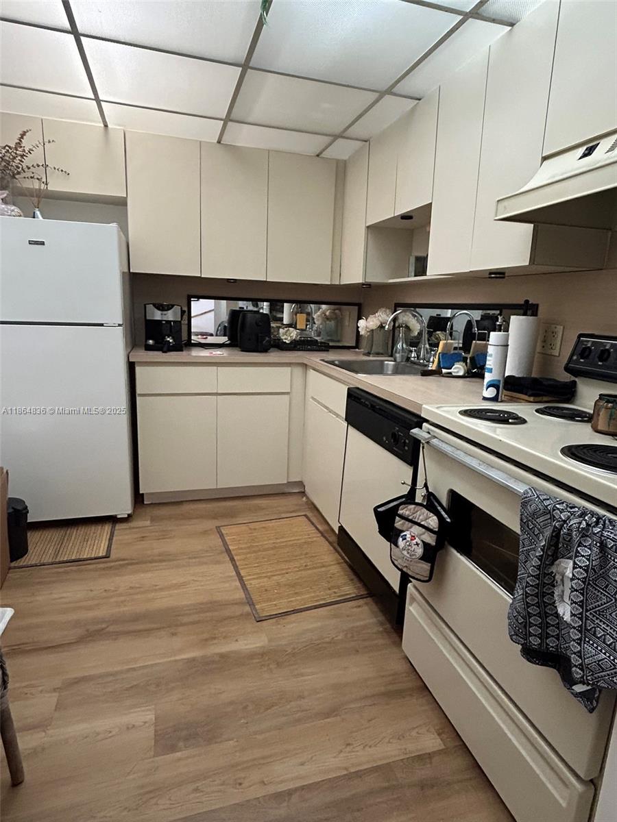 8261 SW 128th St #206 Pinecrest, FL 33156