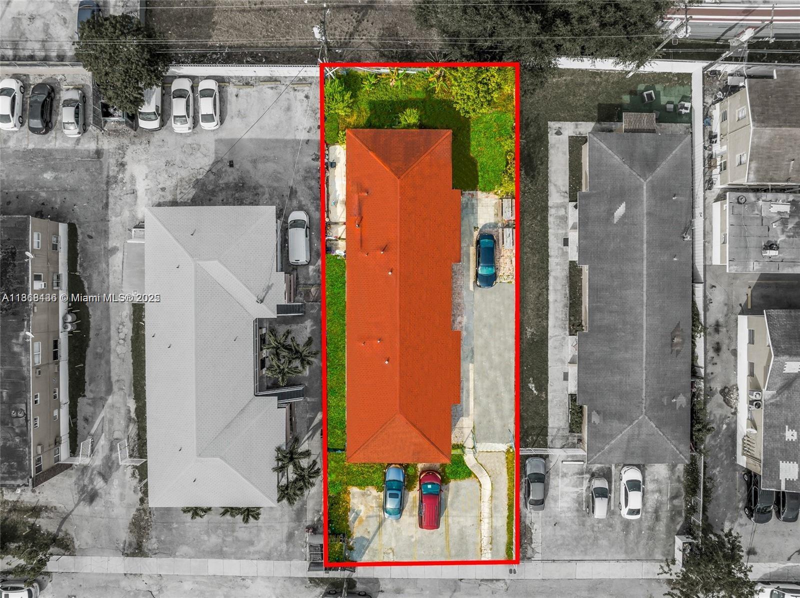 1859 NW 35th St