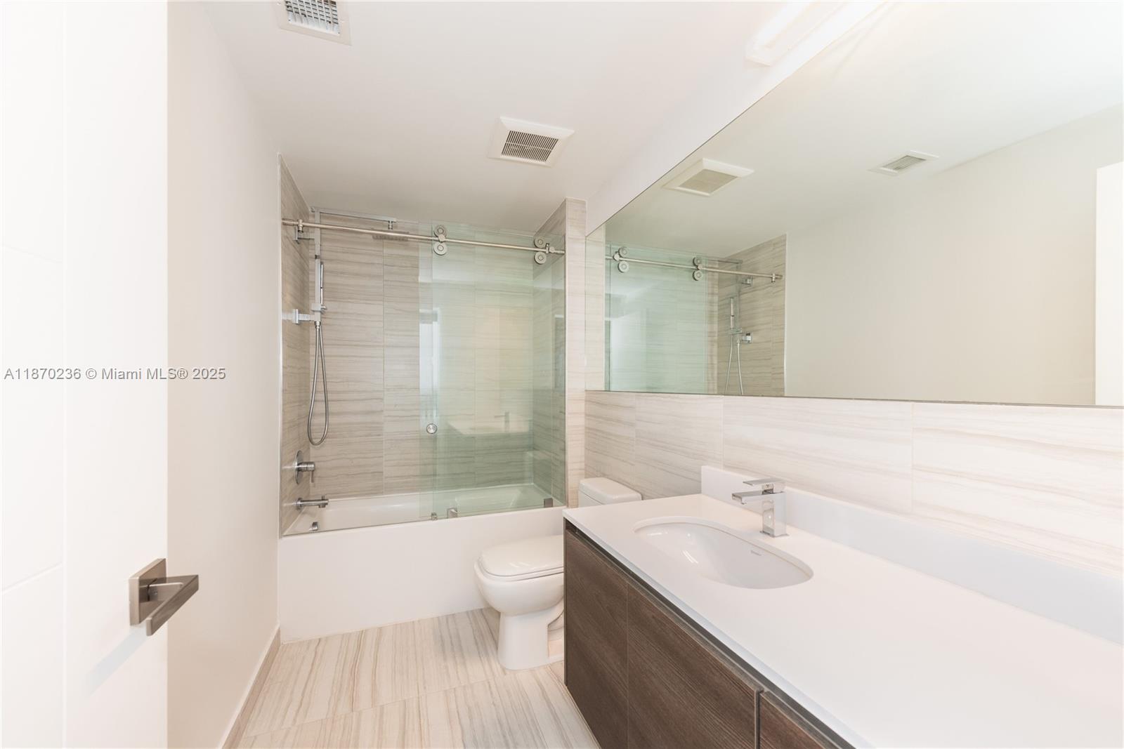 image Merric Manor Condominium13
