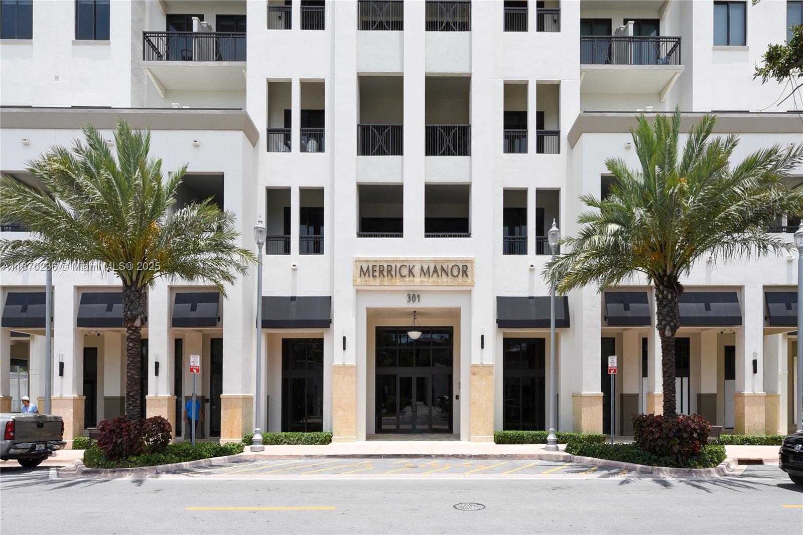 image Merric Manor Condominium19
