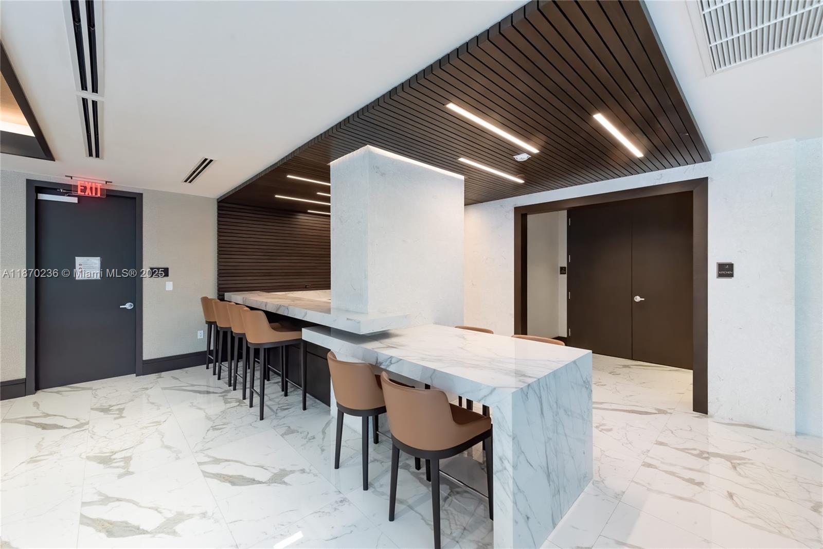 image Merric Manor Condominium23