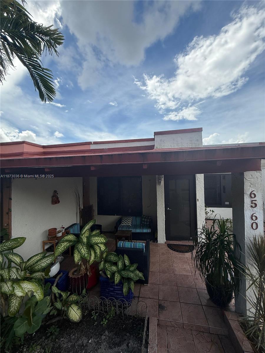 6560 W 2nd Ct #15