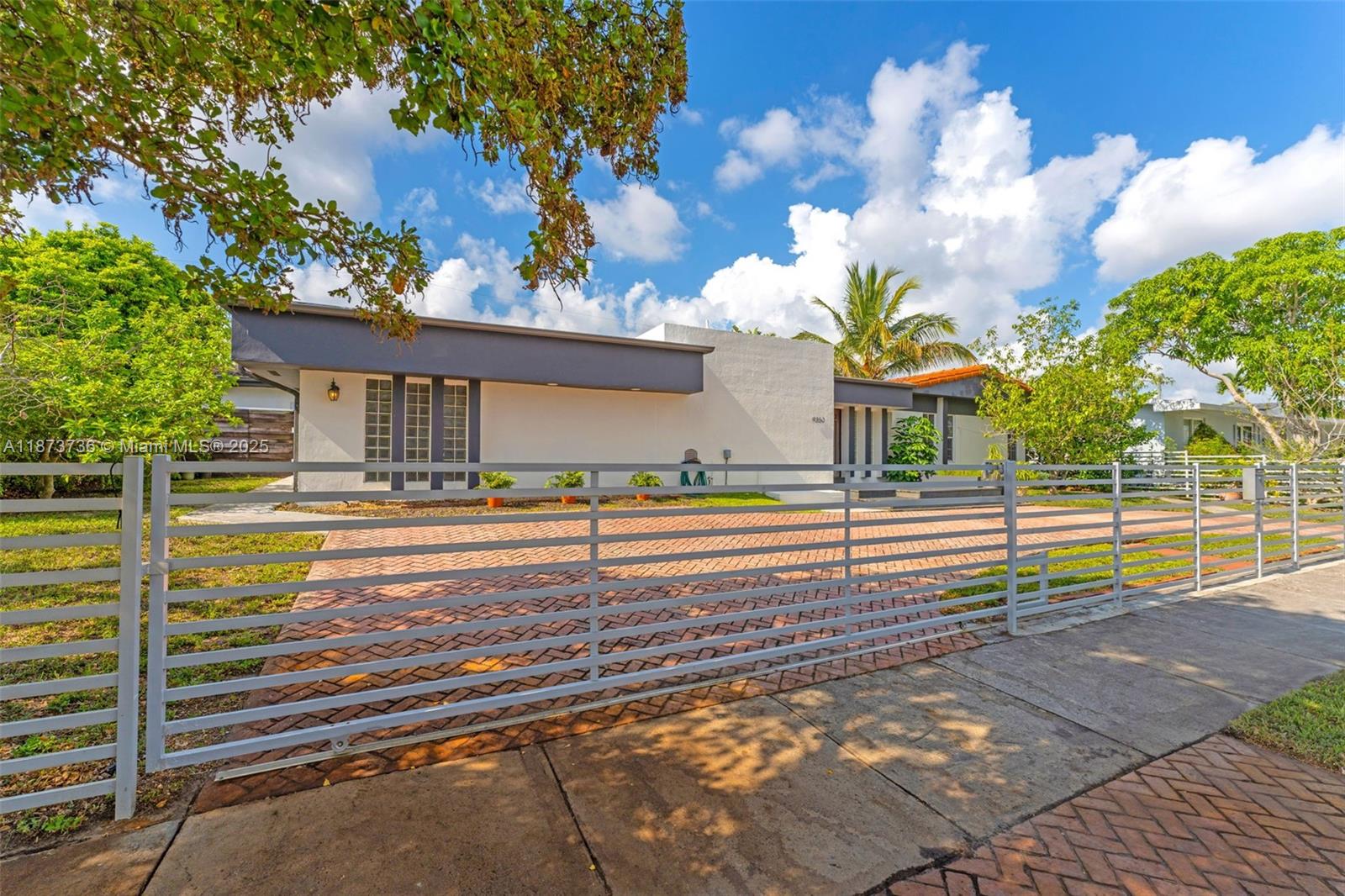 9350 SW 88th Ter