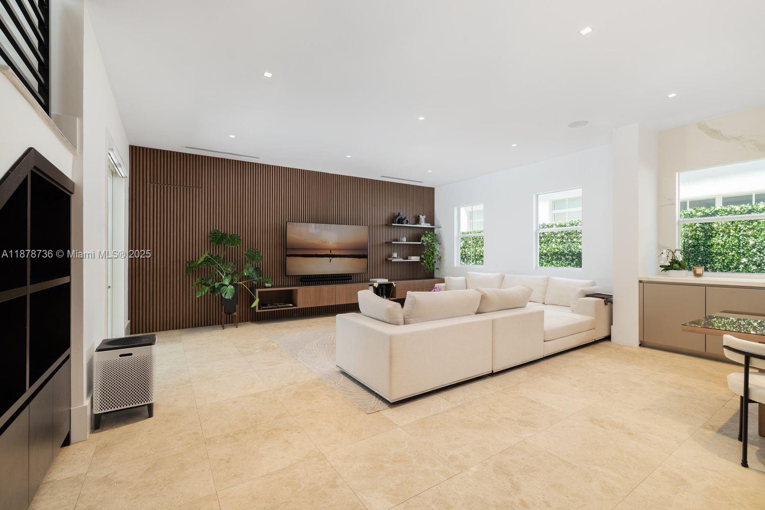 1866 Tigertail Ave Miami, FL 33133